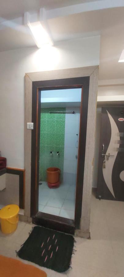 Sai Raghunandan Guest House Ширді Екстер'єр фото
